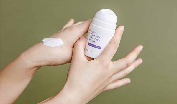 Les meilleurs produits pour une peau bien hydratée